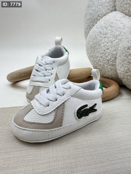 حذاء بيبي lacoste