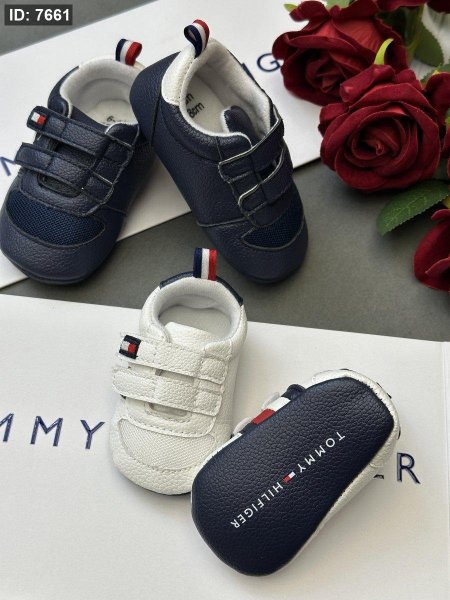 حذاء TOMMY